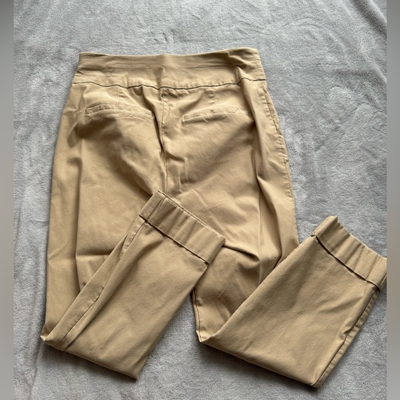 NY&C Whitney Ankle Pull On Khaki Pants - Picture 4 of 5